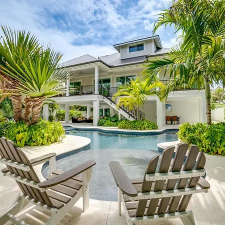 Compass Rose, 9 Bed, 8,5 Bath With Amazing Views! Villa